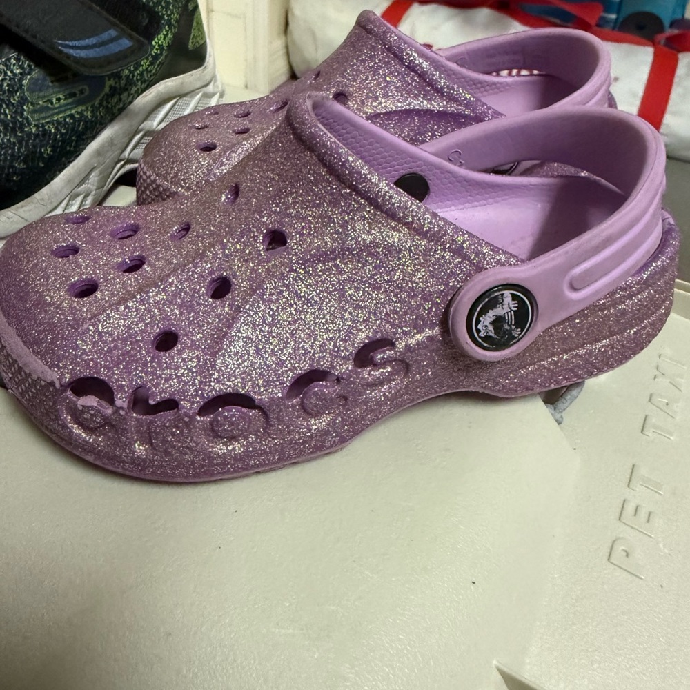 CROCS Kids Sparkly Lilac Clogs size 10